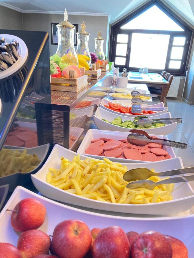 Hotel Kent Ani カルス エクステリア 写真